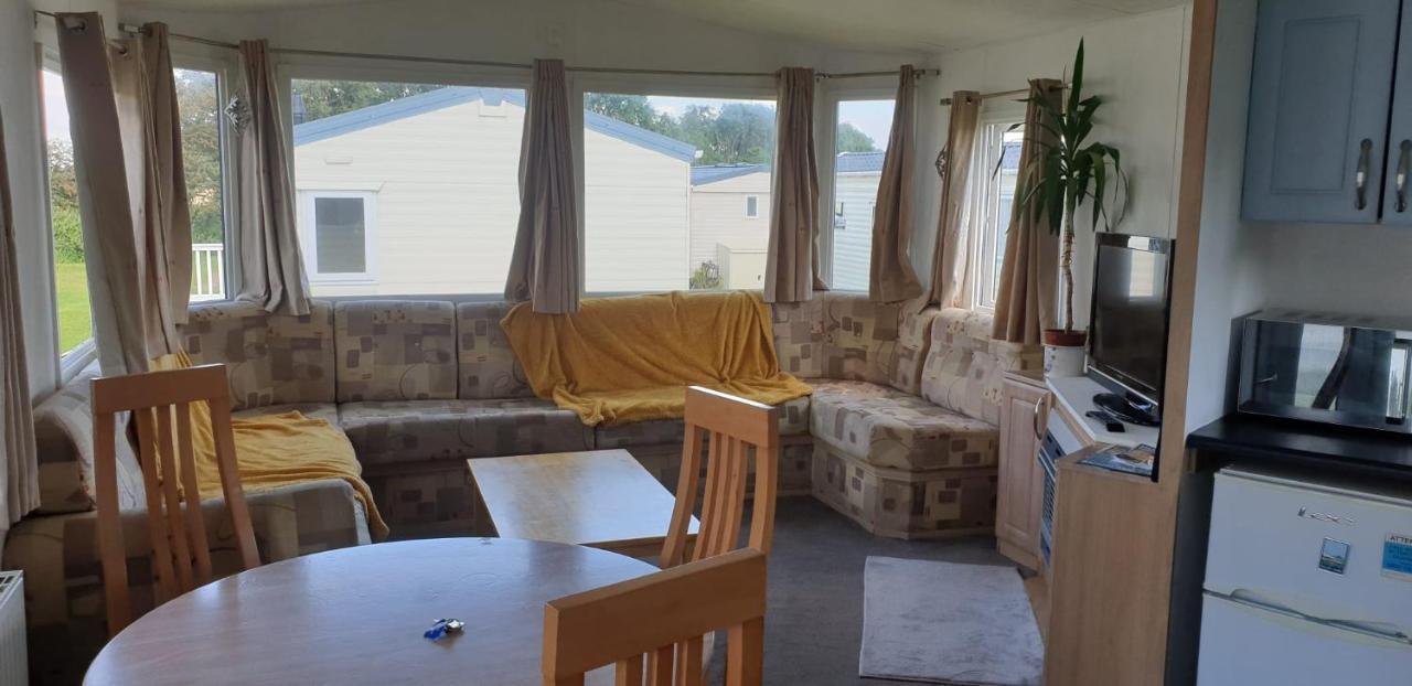 Private Caravan Situated At Parkdean Holiday Resort St Margaret'S At Cliffe Number 18 외부 사진