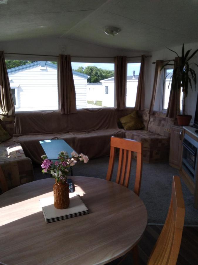 Private Caravan Situated At Parkdean Holiday Resort St Margaret'S At Cliffe Number 18 외부 사진